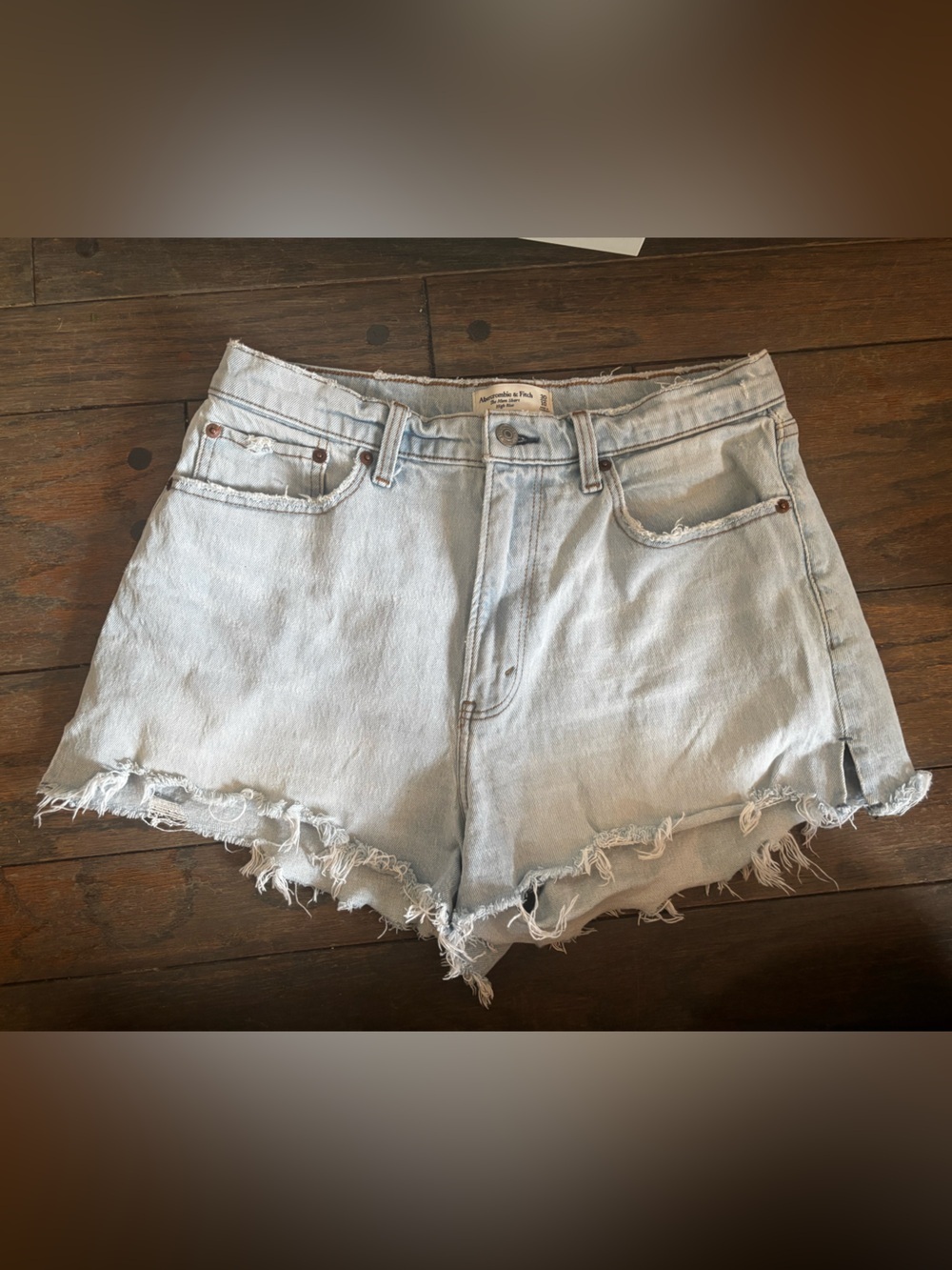 Abercrombie & Fitch Light Blue Distressed Denim Cutoff Shorts Size 10 Curve Love